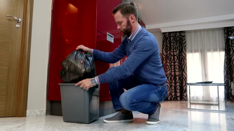 Best Basement Cleanout  in Franklin Park, FL